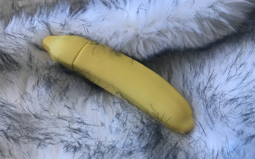 Emojibator Banana Review
