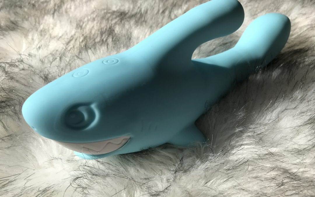 Emojibator Shark Review